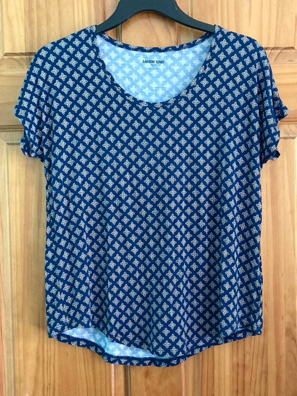 Women’s size XS Lands’ End buttery soft and comfy short sleeved tee